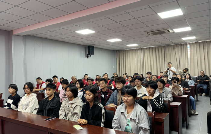 1727859555.jpg mmexport1727774731731.jpg